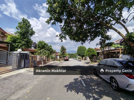Freehold & Renovated | Double Storey Garnet Emerald Rawang