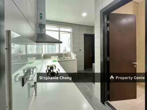 ✨ The Pearl @ KLCC – Elegant 3+1BR with Private Lift & Sky Lounge for Rent! ✨