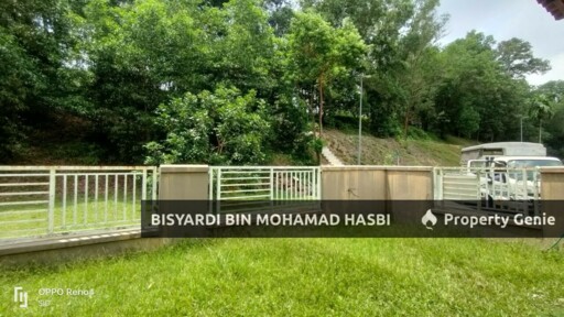Corner Lot, Double Storey House, Jalan Jeriji (Greenlane) Bukit Jelutong, Shah Alam.