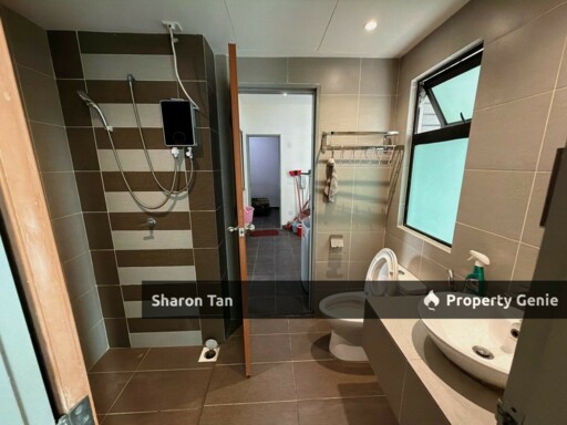 G Residence Plentong 4 Bedroom FF Johor Jaya, Masai, Permas 2 Carpark