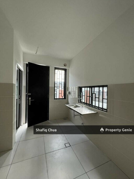 END LOT I NON BUMI I FACING SOUTH I 2 Storey Elmina Green, Elmina Shah Alam