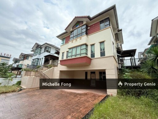 Austin Height @ Mount Austin / 2.5 Storey Semi Detached / Gated Guarded