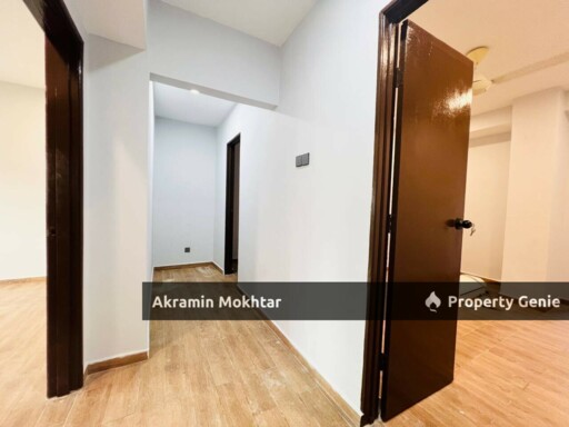 Freehold & Fully Renovated | 2 Storey Terrace Intermediate PU 10 @ Taman Puchong Utama, Puchong