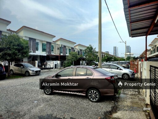 2 STOREY TERRACE HOUSE CELOSIA SAUJANA KLIA KOTA WARISAN