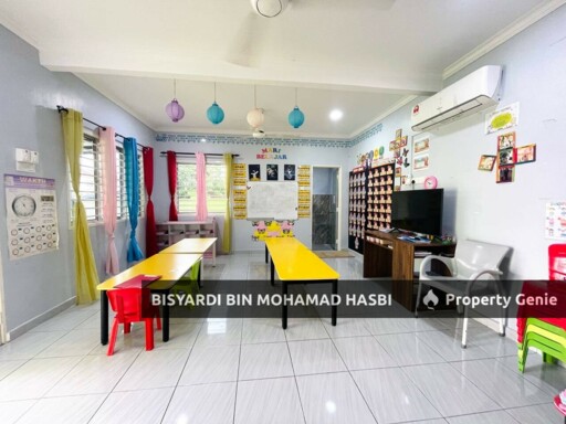 RENOVATED 2 STOREY CORNER LOT SP8 BANDAR SAUJANA PUTRA, JENJAROM .