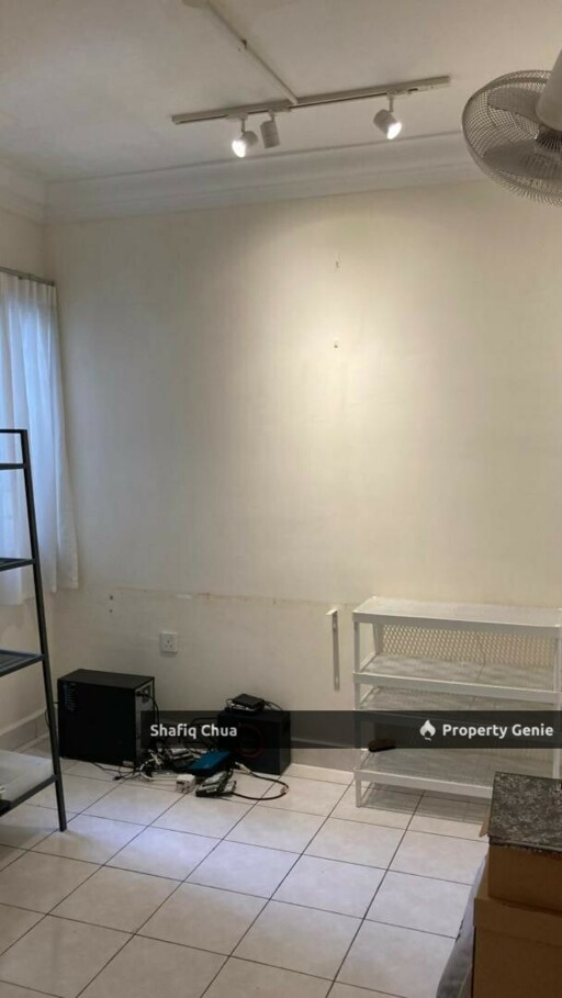 Well Kept 3 Bedroom Unit 1 Car Park Flora Damansara Apartment For Sale