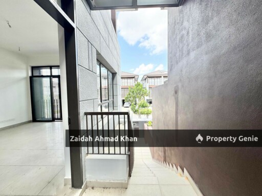 3-STOREY TERRACE INTERMEDIATE THE MULIA RESIDENCE @ CYBERJAYA FOR SALE !!! NON BUMI