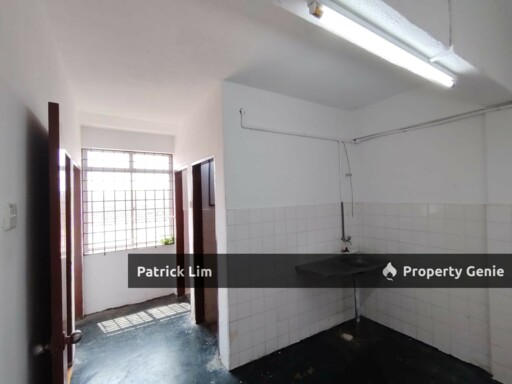 Malim Jaya 1st Floor Shop Lot For Rent