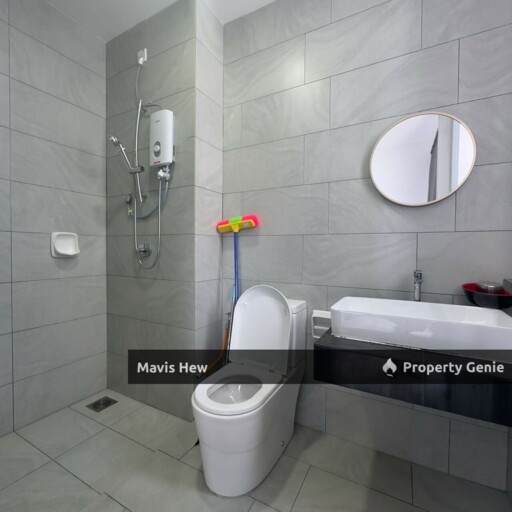 For Rent, Sky Trees Apartment @Bukit Indah, 1 Carpark, Dual Key Unit