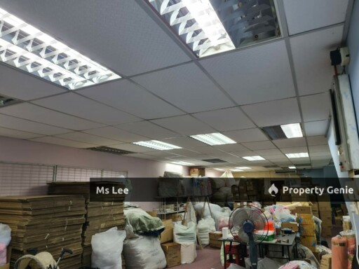 4 Storey Shop - Taman Suria Jaya, Cheras - Sale Below Bank Value Rm300k