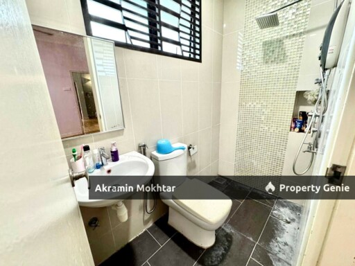 Freehold, Fully Furnished & Renovated | Double Storey Terrace Superlink ILTIZAM 4, ALAM SARI, BANGI