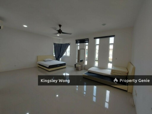 Tasek Square Freehold Three Storey Semi-D Move In Condition Tight Gated Guarded Area Near Mall Mart Shoplots