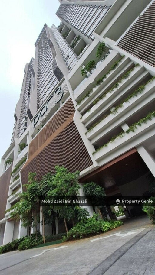 Condominium freehold non bumi end lot par 3 resident