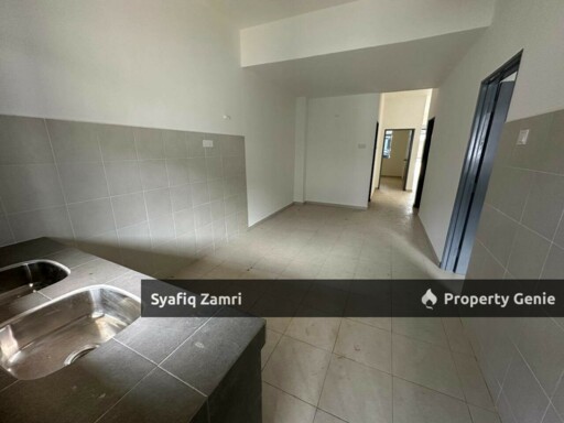 Teres Setingkat Cempaka Tanjung Lumpur, Kuantan