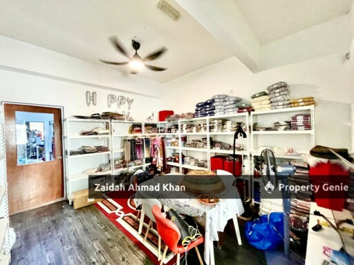 SEKSYEN 7 SHAH ALAM SHOPLOT 3  STOREY FOR SALE JALAN PLUMBUM SEKSYEN 7 SHAH ALAM TENANTED AT 12.8K