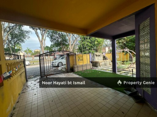 Shah Alam, Sect 19, 2sty House Corner for Sale RM830k