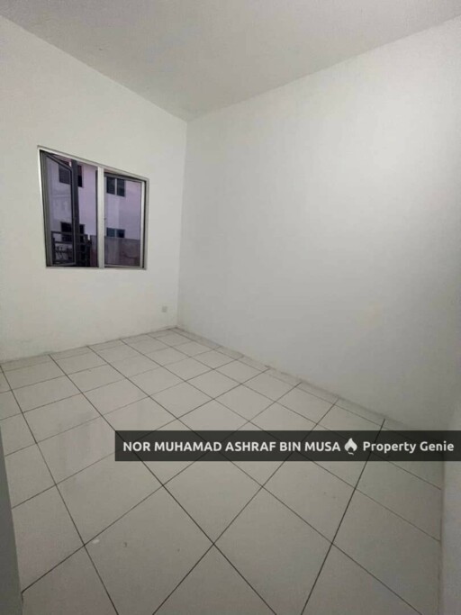 Teres Corner Lot Taman Kerian Putra, Parit Buntar Perak