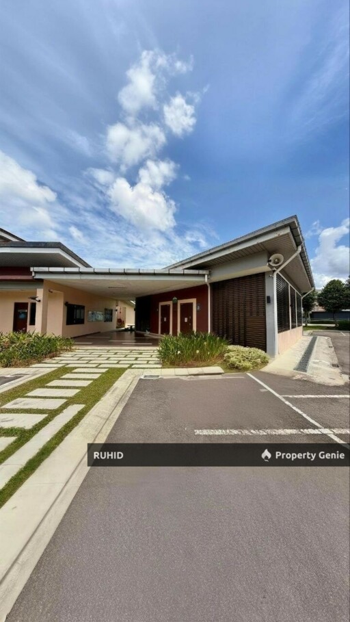 Aspira LakeHomes Gelang Patah Superlink 24'x75' Freehold | Near Tuas Second Link | Renovated