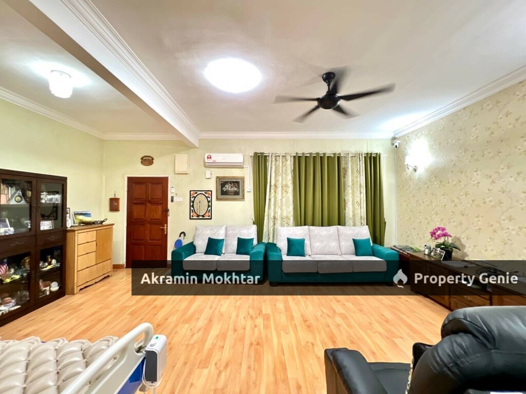 22'x72' Double Storey Terrace House, Bayu Dasmansara, Seksyen 11, Kota Damansara, Jalan Kenyalang