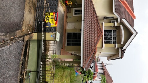 Rumah teres 2 tingkat full furnish untuk disewakan di Laguna Merbok