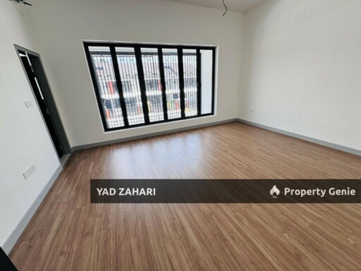 Elmina Green 7, Shah Alam | 2-Storey Superlink 4 Bedrooms | RM980K - Extra Land at Back, Freehold and Brand New