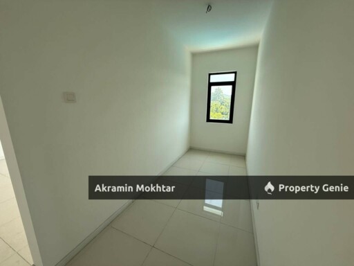Freehold, Low Level & 2 Parking | Vista Mahogani Condominium, Saujana Impian, Kajang.
