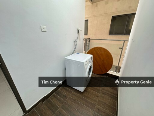 Beautiful seaview unit & spacious layout