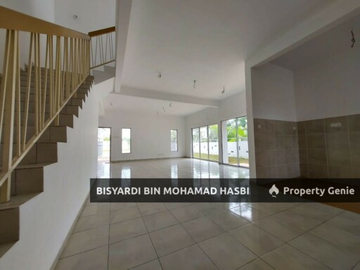 End Lot Extra Land Double Storey (Type Acacia) Serene Heights Bangi.