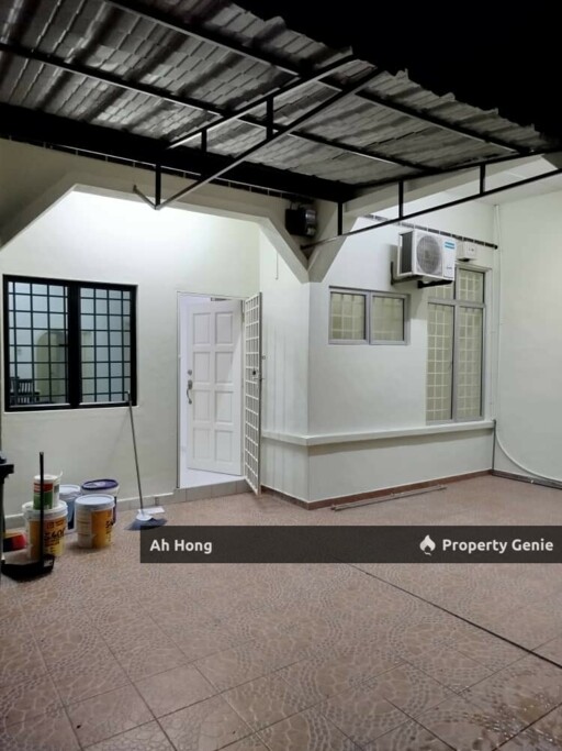 Bukit Indah / Single Storey / Corner Lot / Fully Furnished