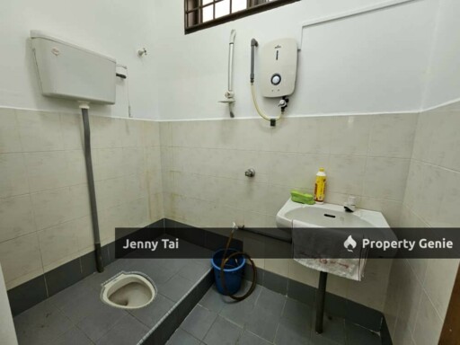 Taman Bukit Beruang Indah [ Freehold] 20x75 2 Storey Terrace House