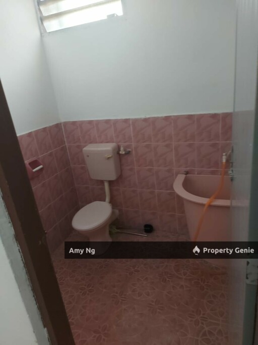 FreeHold 2 Storey For Sale Taman Wah Keong