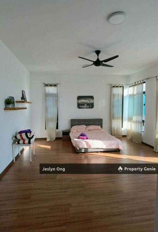 2 Storey Cluster House @ Bukit Indah for Sale