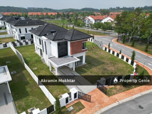 FREEHOLD & CORNER LOT | 2 STOREY BUNGALOW HOUSE ALAM SARI BANGI