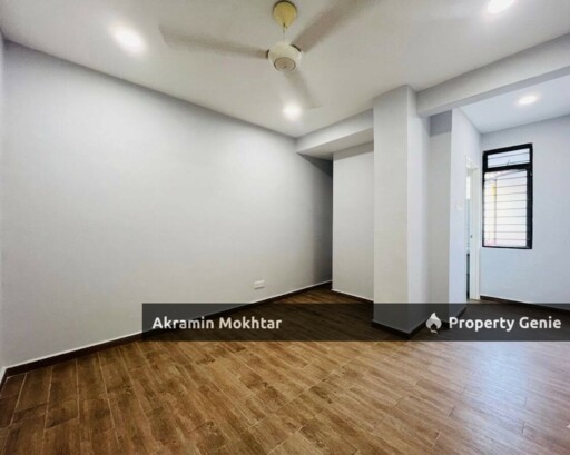 Freehold & Fully Renovated | 2 Storey Terrace Intermediate PU 10 @ Taman Puchong Utama, Puchong