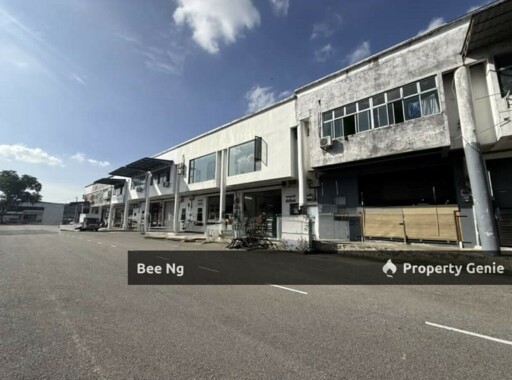 Taman Industri Jaya / 1.5 Storey Terrace Factory