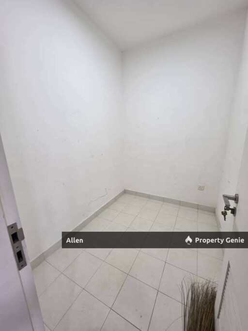 Teega Residences: Stunning Sea & Pool View Unit for Rent!