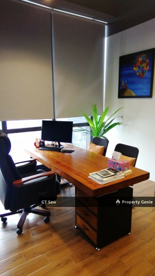 Ekocheras Office