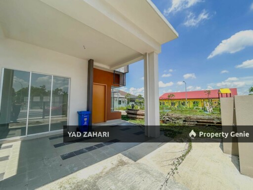 Kampung Lombong, Shah Alam | 2- Storey Terrace 4 Bedrooms | RM550K - Endlot & Flexible Deposit