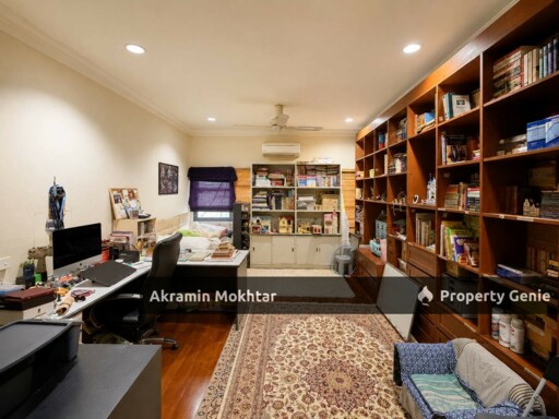 FREEHOLD & PARTIALLY FURNISHED | KG TUNKU SS1 PETALING JAYA – DOUBLE-STOREY BUNGALOW