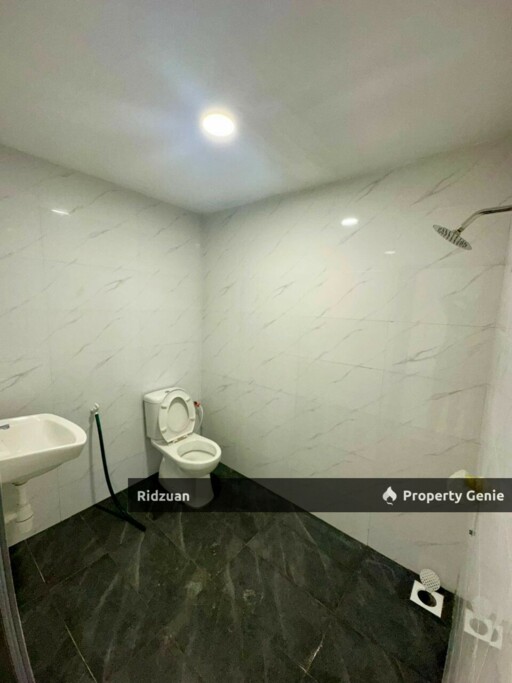 For Sale - Single Storey with Kitchen Expended