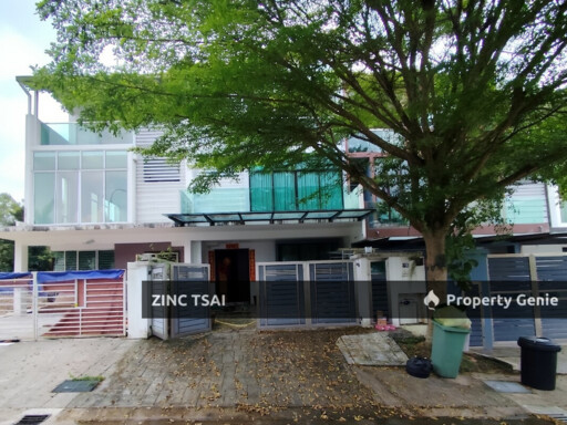 3 Storey Terrace @ Taman Damai Utama {Save RM 228,000}