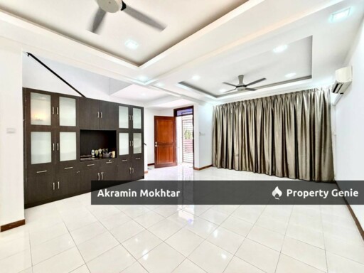 Freehold, Refubish & Renovated | Double Storey House Setia Alam Sari  Bangi