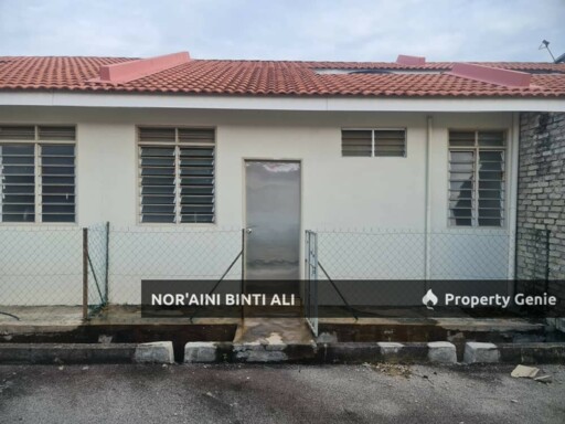 utk dijual rumah teres Tmn Gambang Damai Kuantan