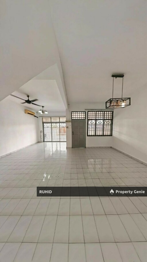 Puteri Wangsa Double Storey Terrace Freehold 4R3B Renovated
