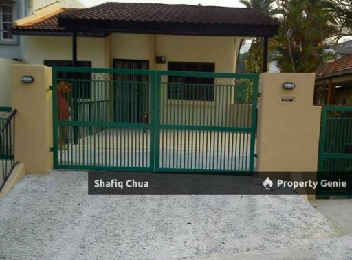 Double Storey Semi Detached Near Bukit Gasing, Petaling Jaya For Rent
