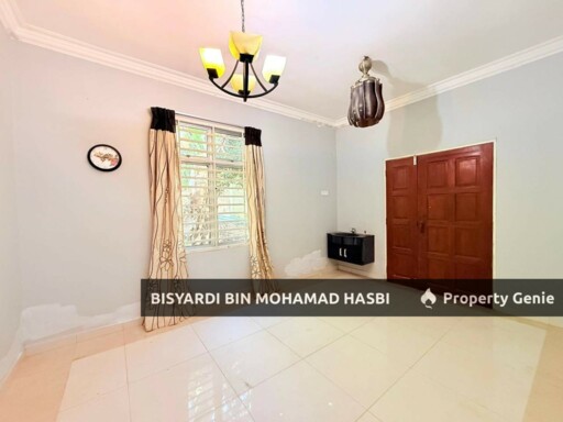 Corner Lot Renovated Single Storey Semi Detached Taman Desa Ixora, Senawang.