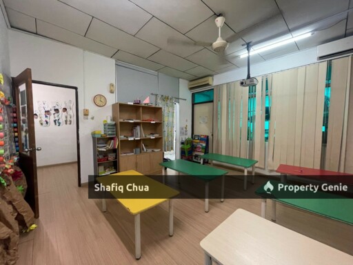 Double Storey Corner House with Bigger Land Seksyen 4, Petaling Jaya For Sale