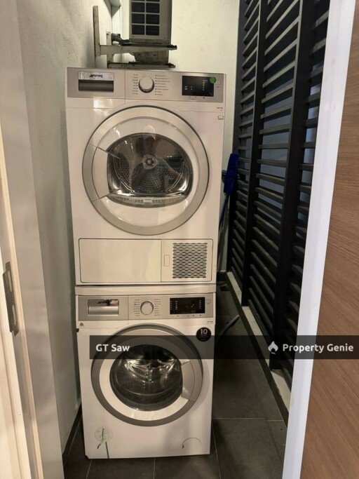 Aria Luxury condo near to MRT & KLCC