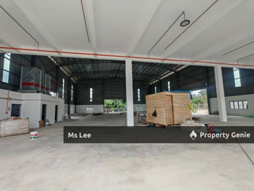 Corner Detached Factory with Office-Jenjarom Industrial Park