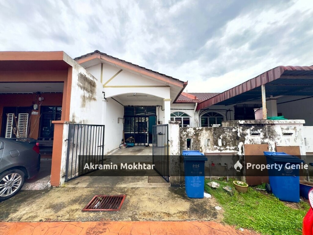 Single Storey Intermediate Terrace House, Jalan Lombong Perak, Seksyen 29, Shah Alam